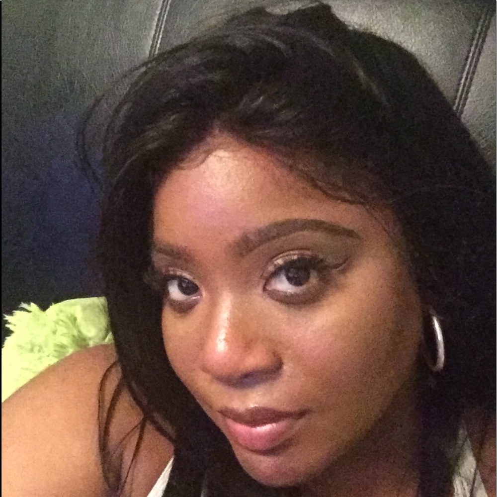 Meet your Posher, Jazzmine